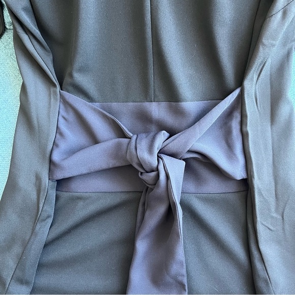 Ann Taylor Blouse Size XS Black Tie-back with Blue colour block. GUC - Picture 3 of 9